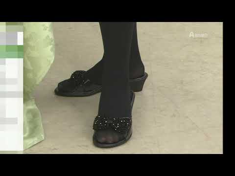 タイツのつま先