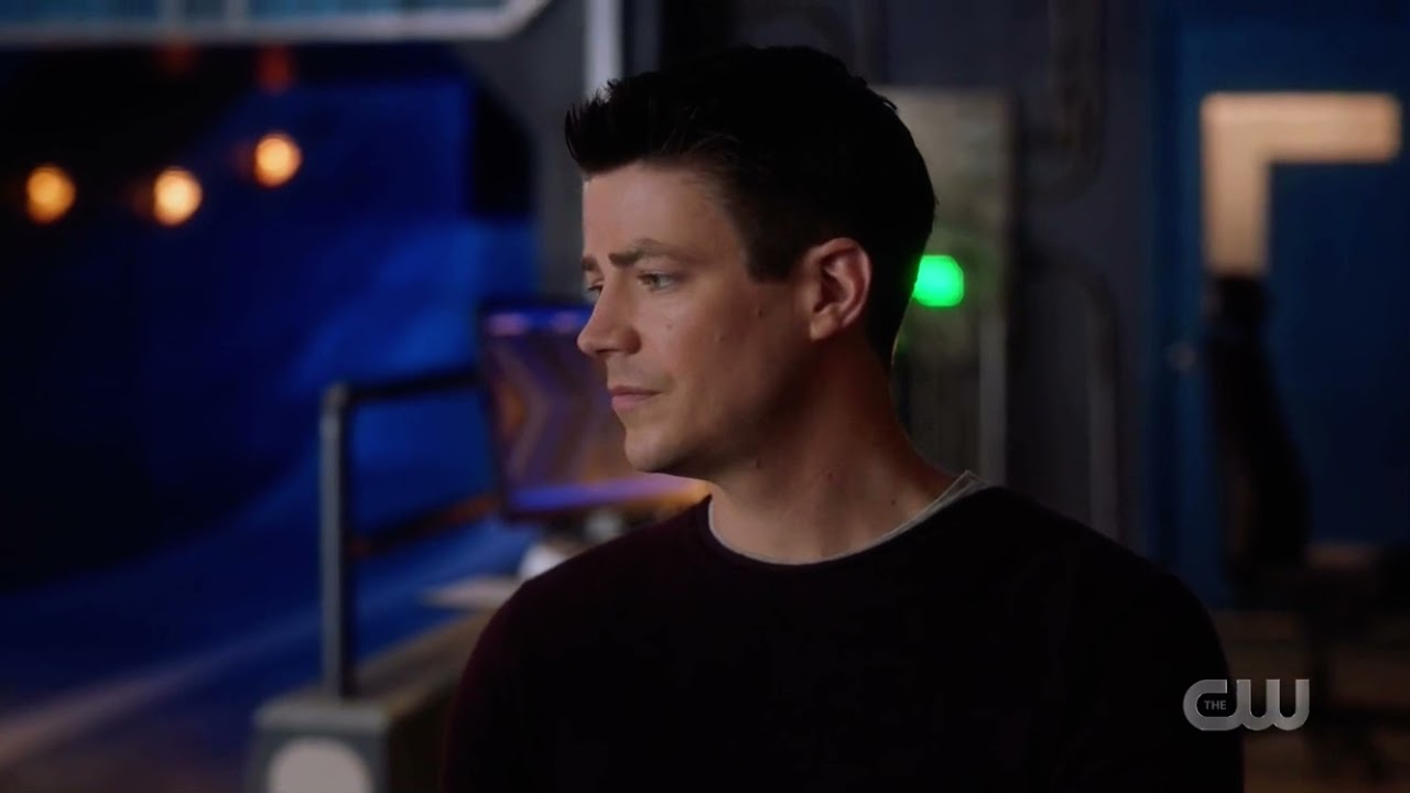 The Flash 7x16 Barry Allen meets his son Bart Allen - YouTube