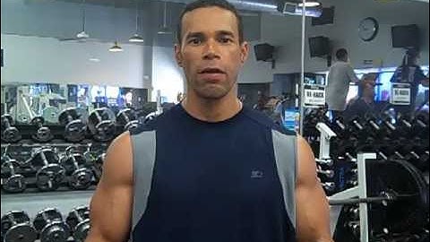 LevroneReport.com • NFL Combine Transformation • 225 Lbs Bench Reps Test