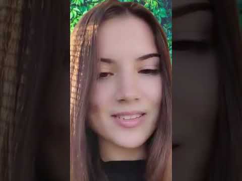 #190 “ Very Charming young Lady ” Felize Periscope #vlog