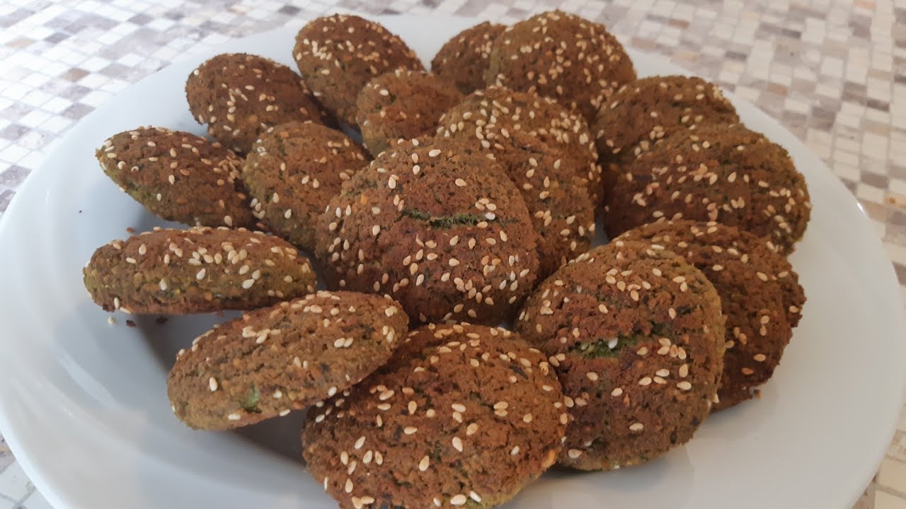 طريقة شوي الفلافل بالفرن للدايت ومرضى السكري يااااه وأخيرا أكلت فلافل بدون ما يعذبني ضميري 😅