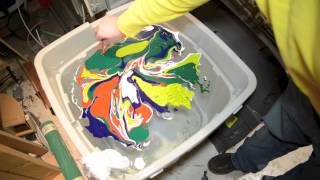 How to Swirl a Strat guitar body with magic marble paints dipping Swirling
