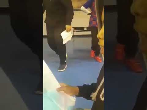 الا يا الورد الشادي احترم المعلم