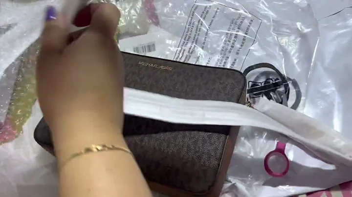Michael Kors Jet set bag Unboxing 👜