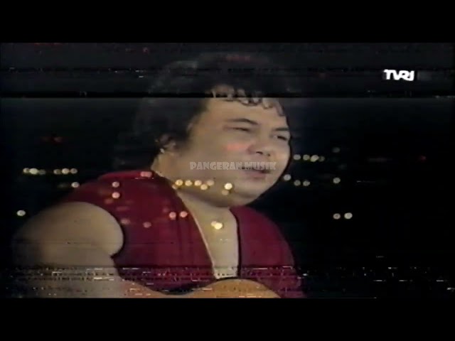 Pance Pondaag - Disaat Kau Harus Memilih (1987) (Original Music Video) class=