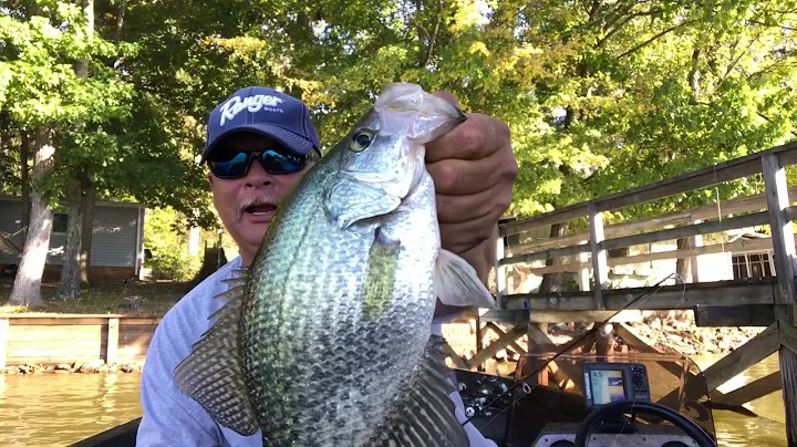 High Rock Lake, NC. -  Crappie Fishing. Can you say SLABS??