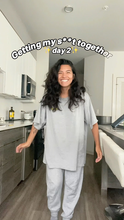 Getting my s**t together ✨day 2✨