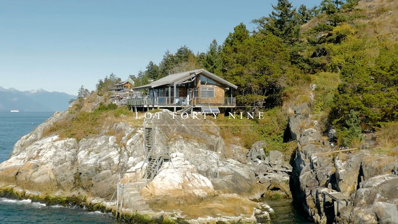 ⁣49 Passage Island, West Vancouver I Michele De Fehr - 360hometours.ca