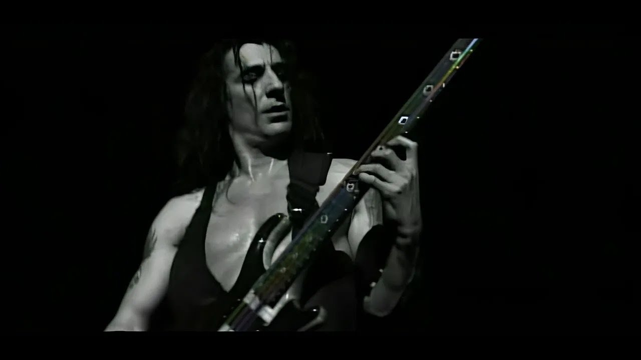 Manowar - Secret of Steel Live - YouTube