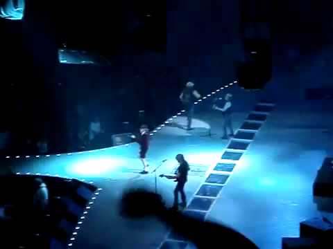 AC DC Thunderstruck Indianapolis Black Ice Tour - YouTube