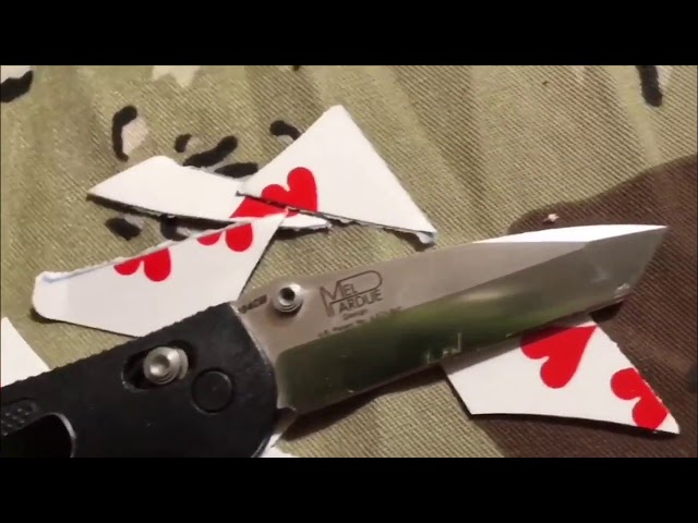 Knife Grips G10 vs FRN (Which is Best?) class=