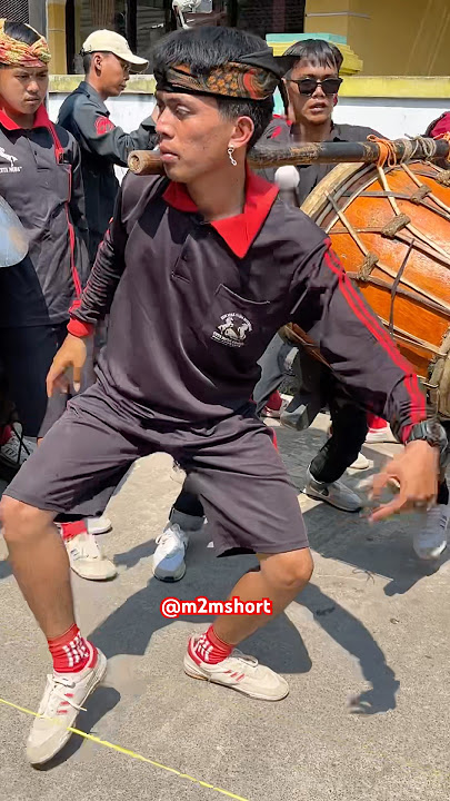 Enak gini sambil nanggung Bedug Cuta muda