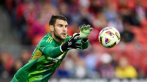 HARI INI SEMOGA ADA KABAR BAIK DARI FIFA AKAN UMUMKAN MAARTEN PAES 18 AGUSTUS  UNTUK BELA TIMNAS