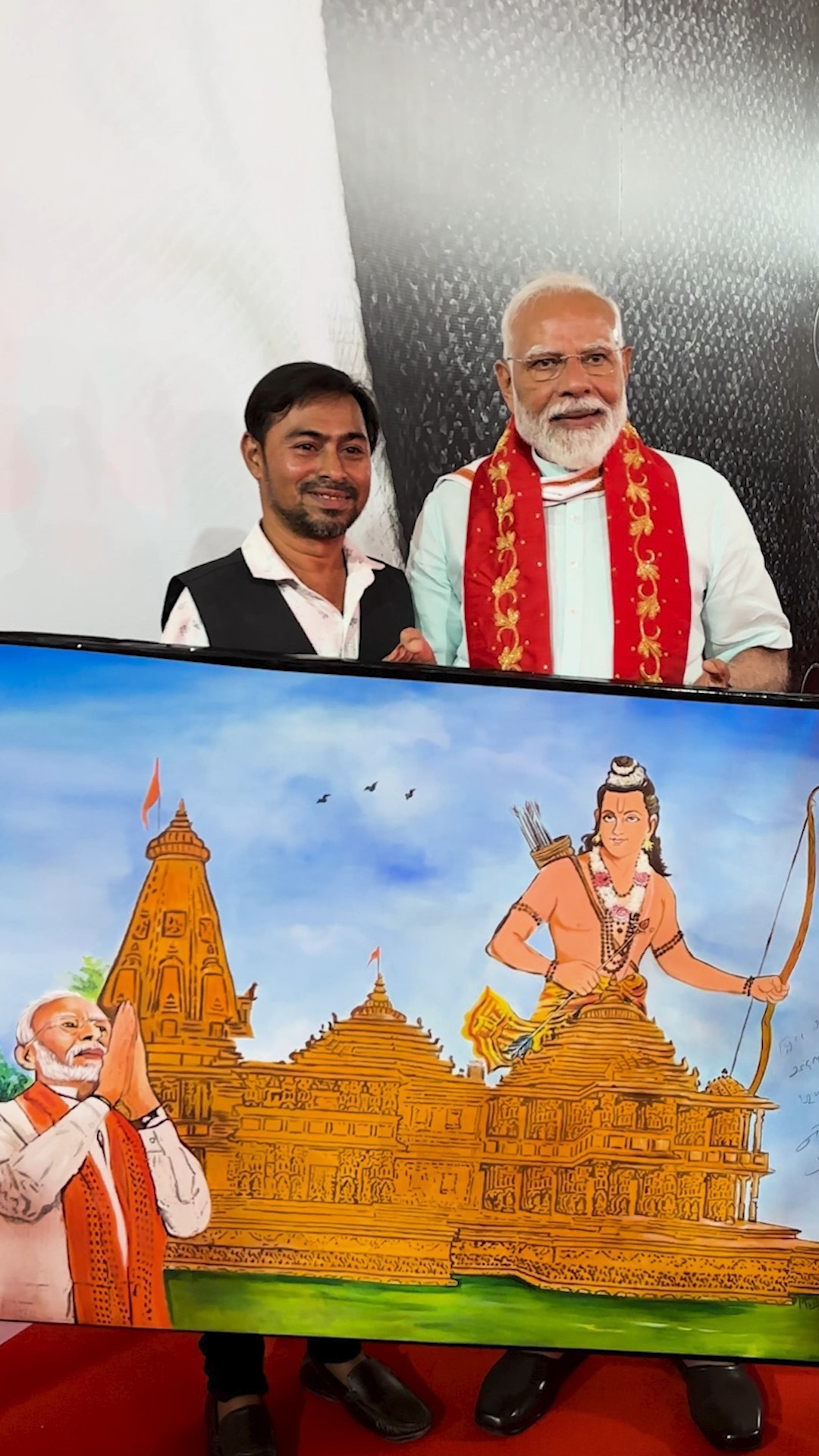 PM Modi interacts with a Divyang artist who gifted him a Ram Temple painting  | #shorts