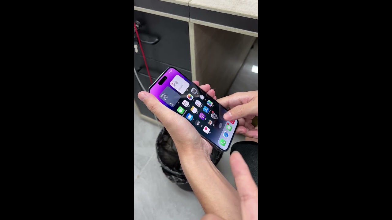 IPhone 14 Pro Max Bug You Can Easily Unlock The Screen Without A Password And Face Shorts