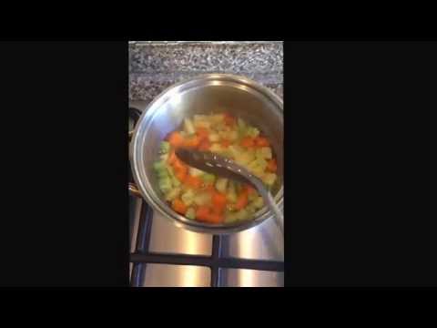Video: Kabak Ve Havuç Püresi çorbası Nasıl Yapılır