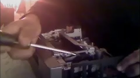 VCR /VHS Repair Hack How to Get a VHS Tape Out of a VCR