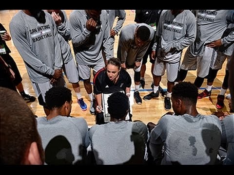 Video: Becky Hammon peşəkar basketbolçudur