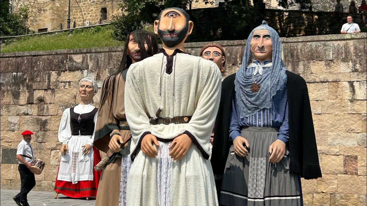 Azkoitiako erraldoi topaketa 2025/Concentración de gigantes en Azkoitia 2025
