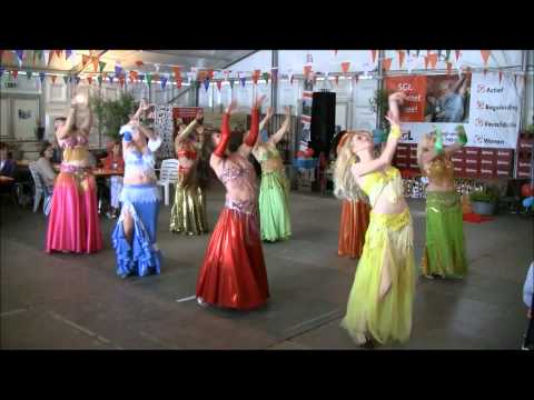 Samirah & the Sisters of Isis dansen op Law Andak Kalam