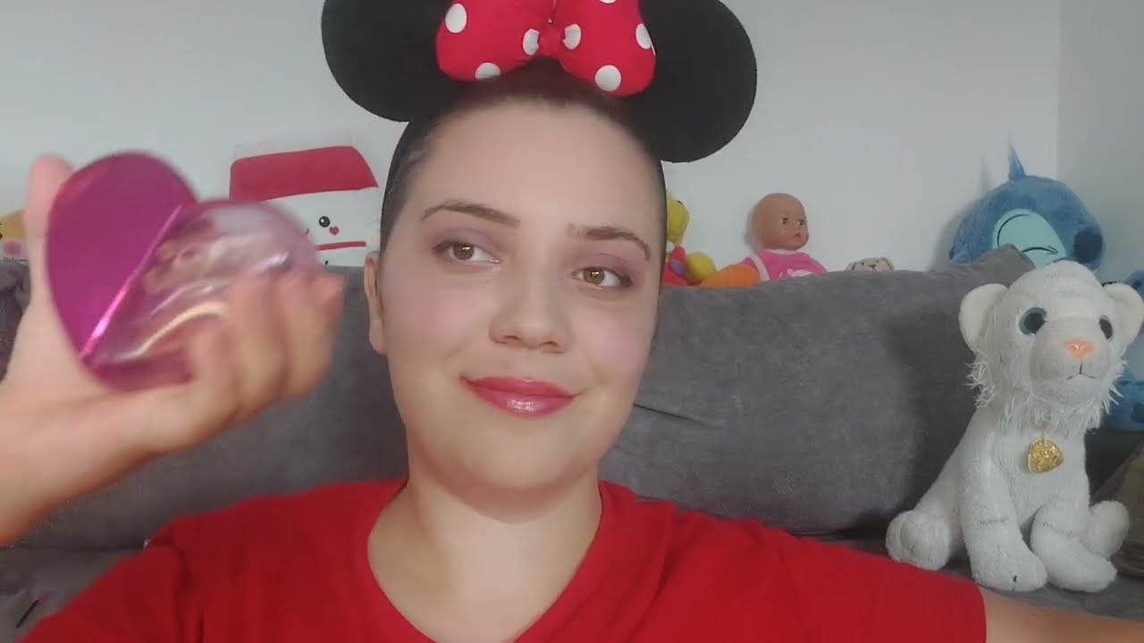 Mini šminkerka u akciji! 👧💋  Bolje od profesionalca!?😅💄