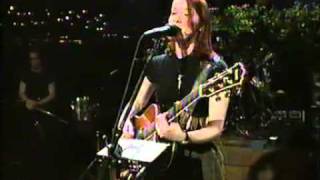 Watch Suzanne Vega Blood Sings video