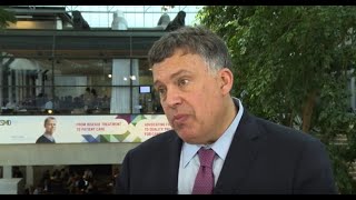 Updated outcomes of KEYNOTE-010 of pembrolizumab for NSCLC