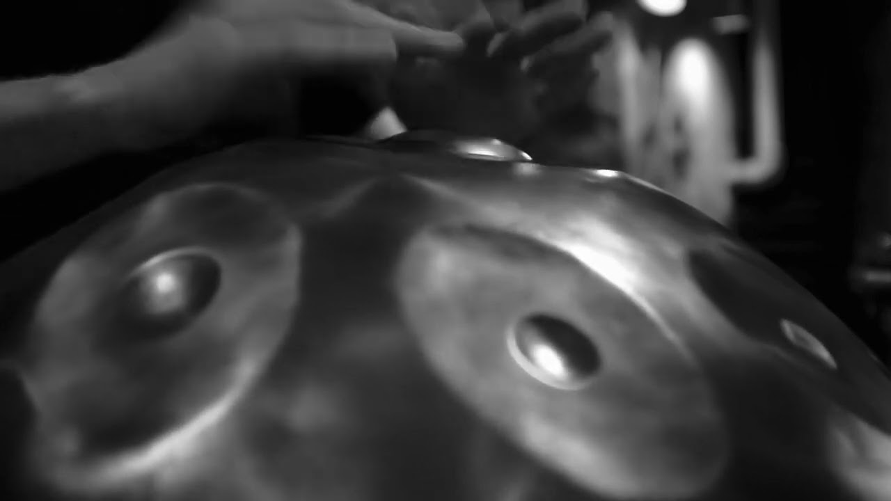 D celtic minor scale Chill Radar Handpan. great sound stainless steel.