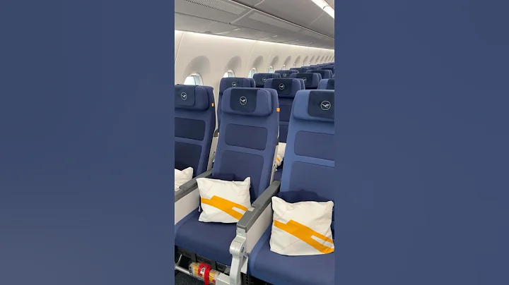 Ready to find out 5 interesting facts about our Lufthansa Allegris Economy Class? Let's have a look!