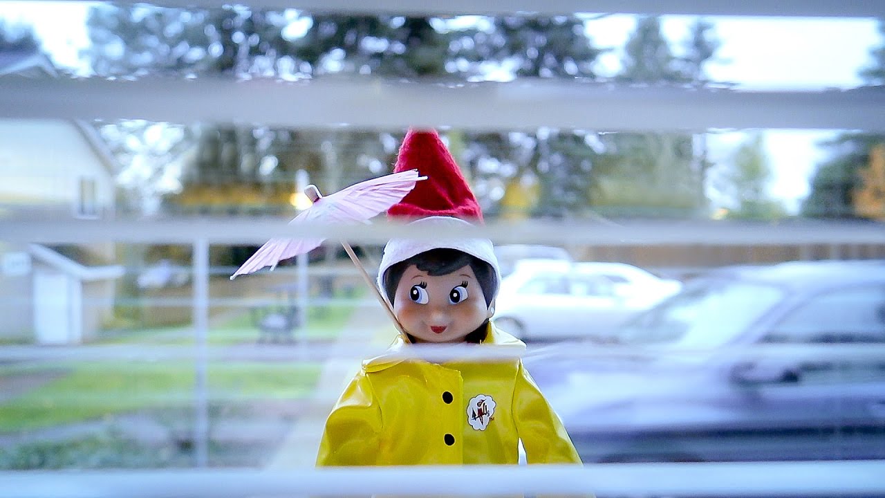 Elf on the Shelf Gets a Raincoat 