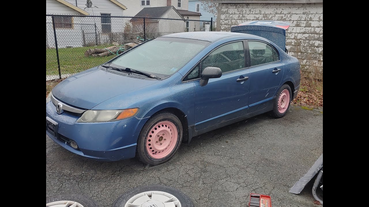 Pink rims on the 500 dollar Civic. - YouTube