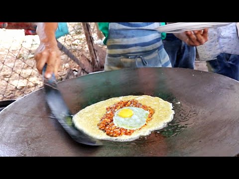 Road Side Randomly Prepared 4 Layer Omelette Dish | Egg Street Food | Indian Street Food