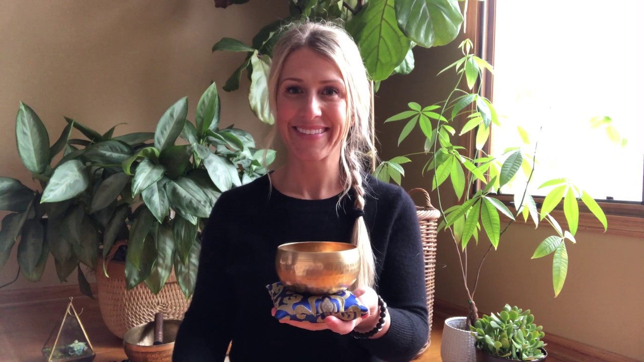 Nikki Plays Lingam Tibetan Singing Bowl Set from The Ohm Store