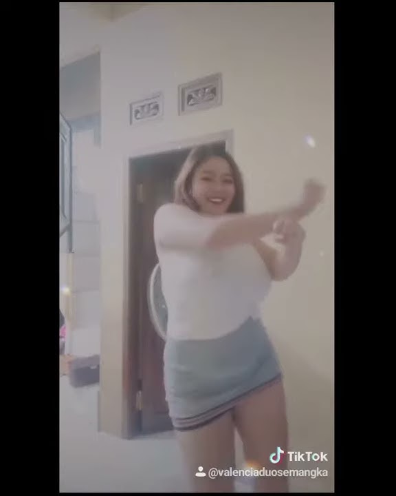 Goyangan hot sexy Valencia DuoSemangka
