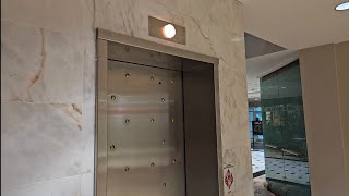 EMCO Hydraulic Elevator @ La Place at Beachwood Place - Beachwood, OH