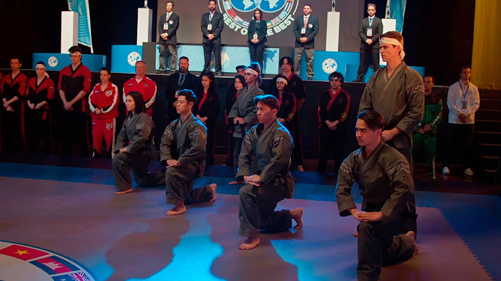 Los Dragones de hierro en el Sekai Taikai | Cobra Kai - Temporada 6 | Mejores Escenas en Español