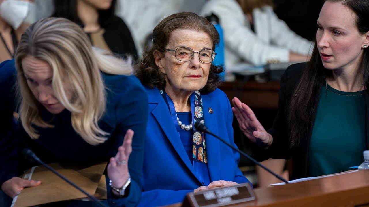 Feinstein gets confused in Senate Appropriations hearing and has ...