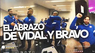 Arturo Vidal y Claudio Bravo Se Abrazan En Vivo con La Selección Chilena (Completo)