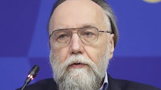 Missing the Mark on Symbols: Is Dugin Struggling with Hypernormalisation?