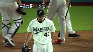 2011/09/02 Victorino scores on wild pitch
