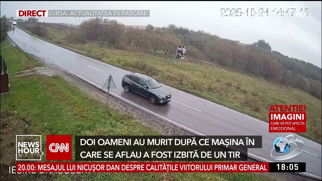 Doi oameni au murit după ce mașina în care se aflau a fost izbită de un TIR