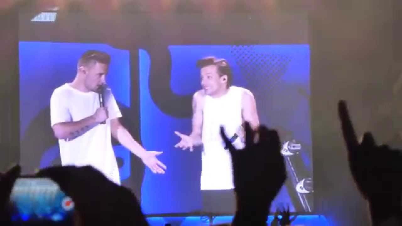 Liam reads fan signs & break dances + Act My Age - One DIrection, Santa Clara 7/11/15