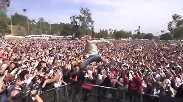 Jason Stage Dives At Head In The Clouds 2025!