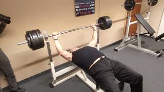 Fit Mit 60 Plus Allgäuer Jürgen Haslach Stemmt 120 Kilo Beim Bankdrücken