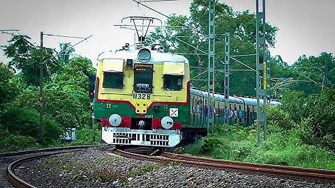 Old Beauty | Vintage 12 Coach EMU Train accelerating hard through Huge Curve | Eastern Railways