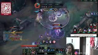jogando league of legends e tentando subir de elo do bronze