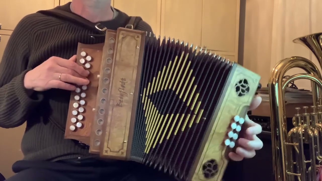 Fanny Power av Turlough O´Carolan G/C-Button box