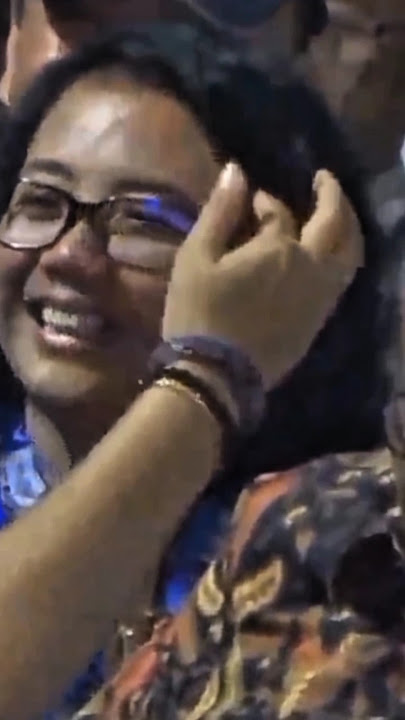 Di tunggoni bu Agnes, omongane pak Seno di rem rem ben ojo saru