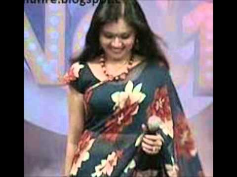malayalam TV Anchor Ramya Raveendran hot navel in black saree