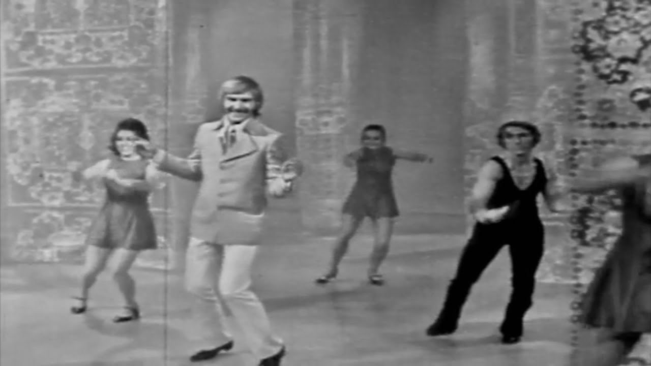 Kevin Todd - Walking On New Grass (1970)